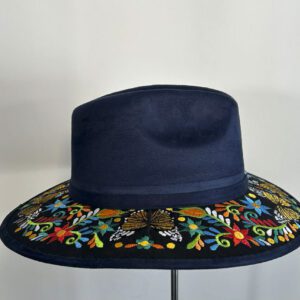Chapeau - suéde bleue brodé