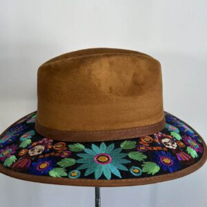 Chapeau - suède argile brodé